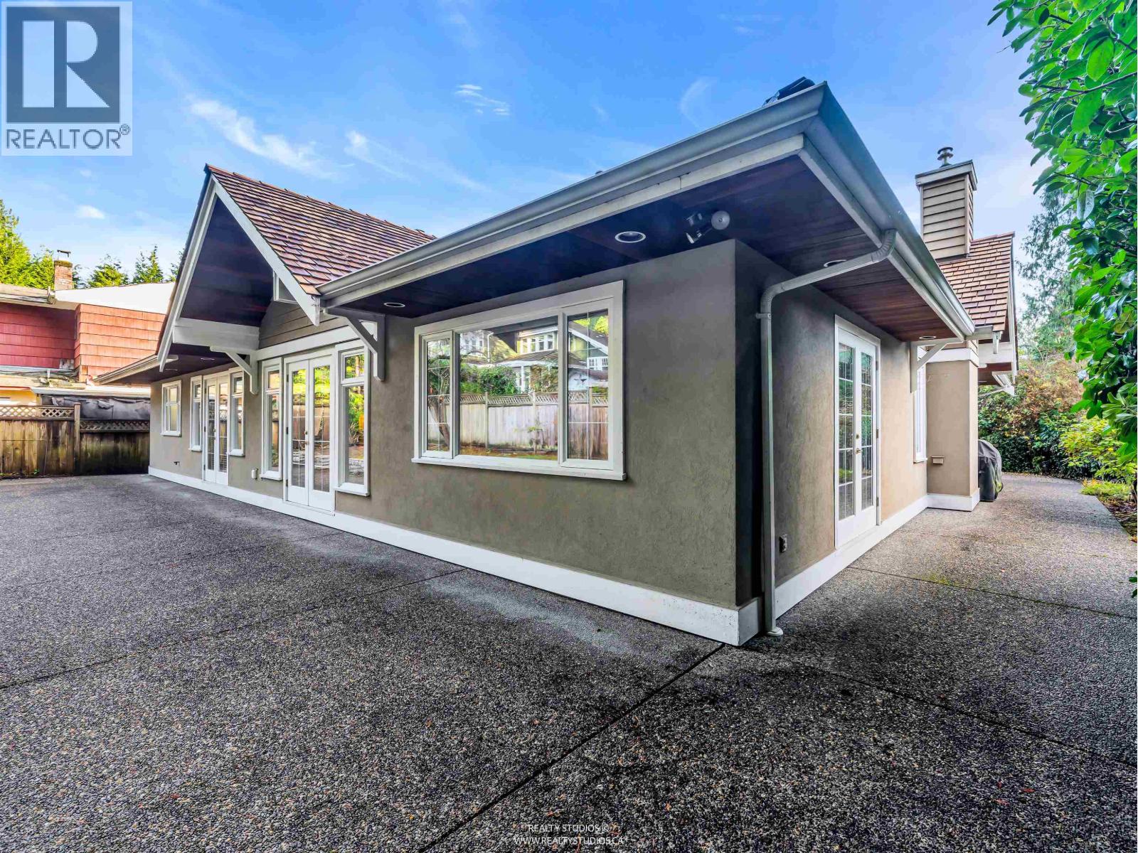 563 Esquimalt Avenue, West Vancouver, British Columbia V7T 1J3 - Photo 24 - R3081768