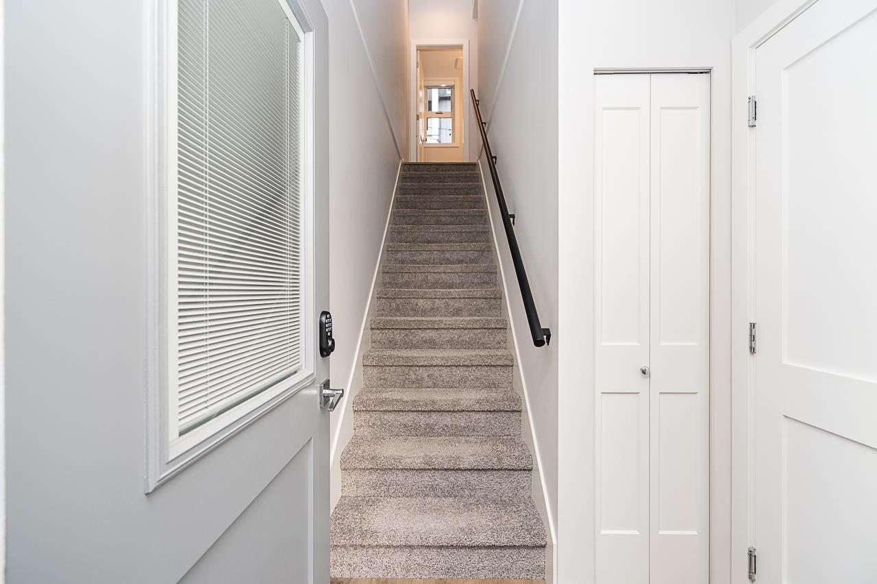 118 1833 165a Street, Surrey, British Columbia  V3Z 9N3 - Photo 3 - R3081048