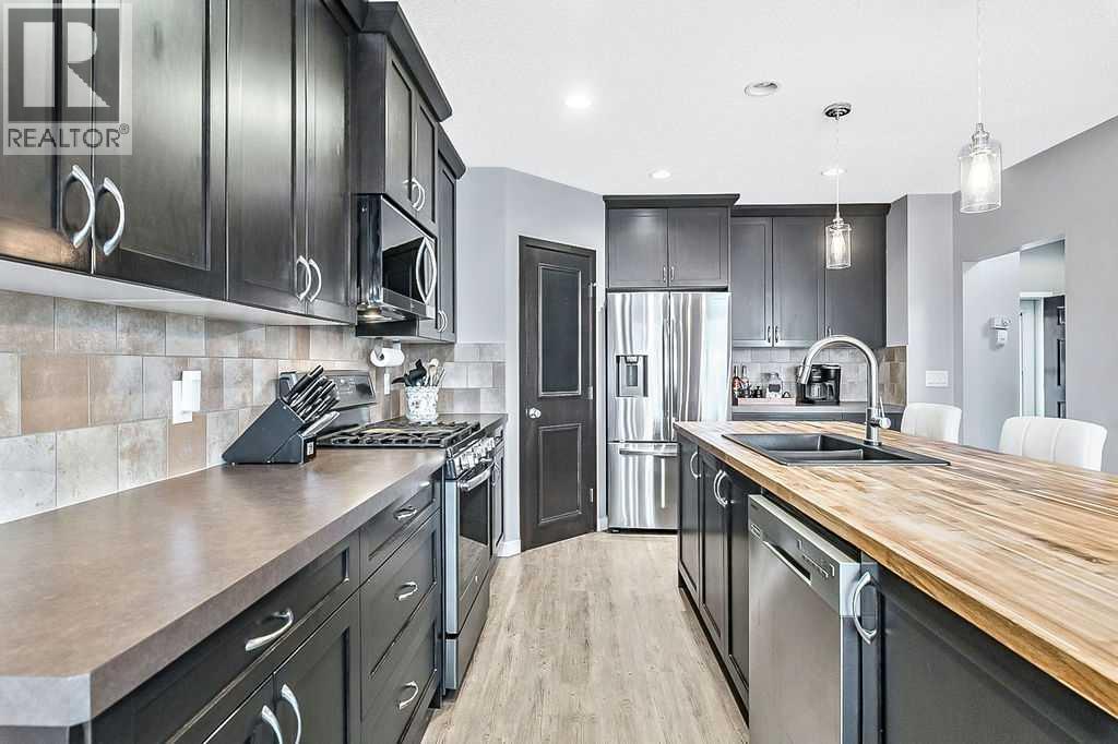 90 Brightoncrest Grove Se, Calgary, Alberta  T2Z 0V5 - Photo 4 - A2269917