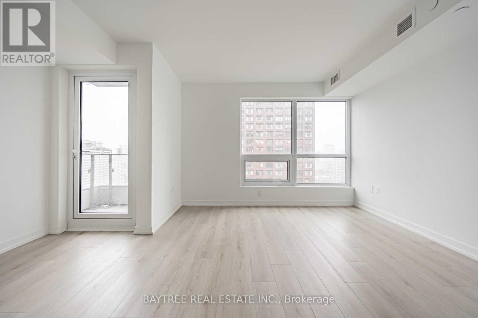 1712 - 395 Bloor Street E, Toronto, Ontario  M4W 0B4 - Photo 3 - C12716584