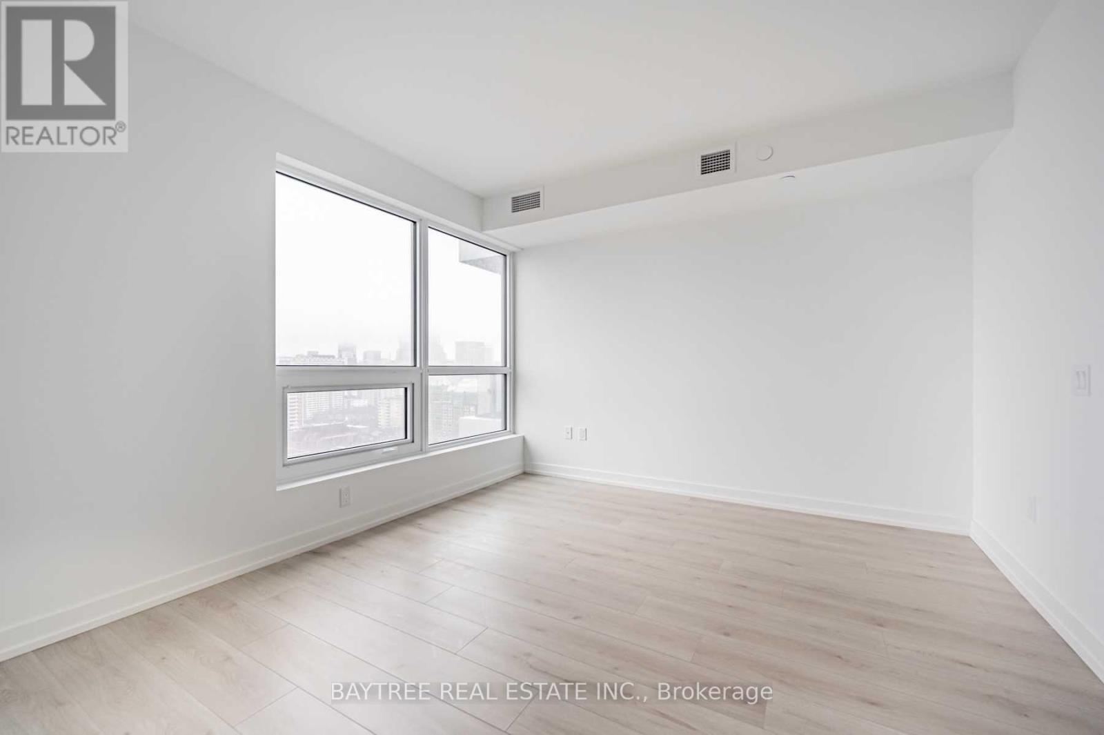 1712 - 395 Bloor Street E, Toronto, Ontario  M4W 0B4 - Photo 4 - C12716584