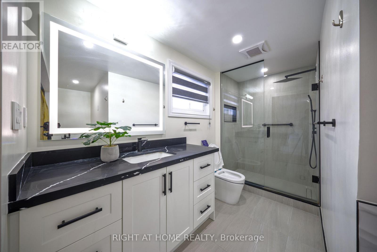 1230 Huntingwood Drive, Toronto, Ontario  M1S 1K8 - Photo 18 - E12716642