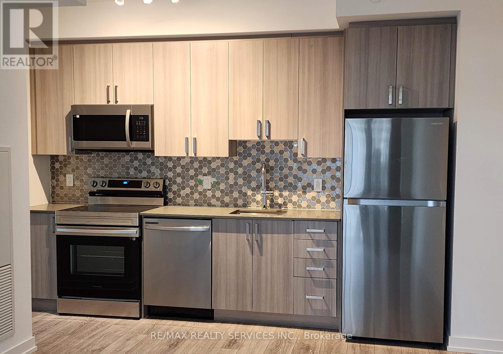 2108 - 1455 Celebration Drive, Pickering, Ontario  L1W 0C3 - Photo 10 - E12716648