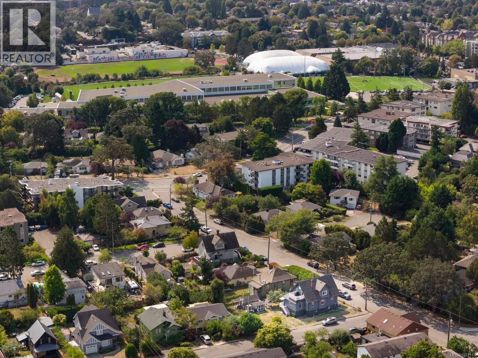 2393 Eastdowne Rd, Oak Bay, British Columbia  V8R 5P6 - Photo 29 - 1023110