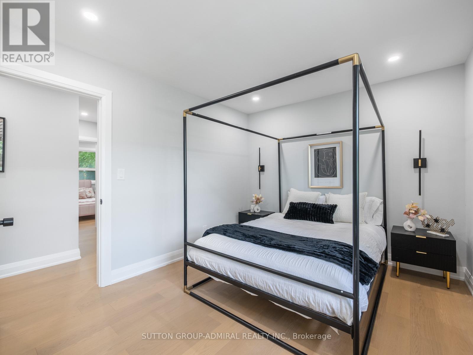 393 Paliser Crescent S, Richmond Hill, Ontario  L4C 1S2 - Photo 20 - N12716608