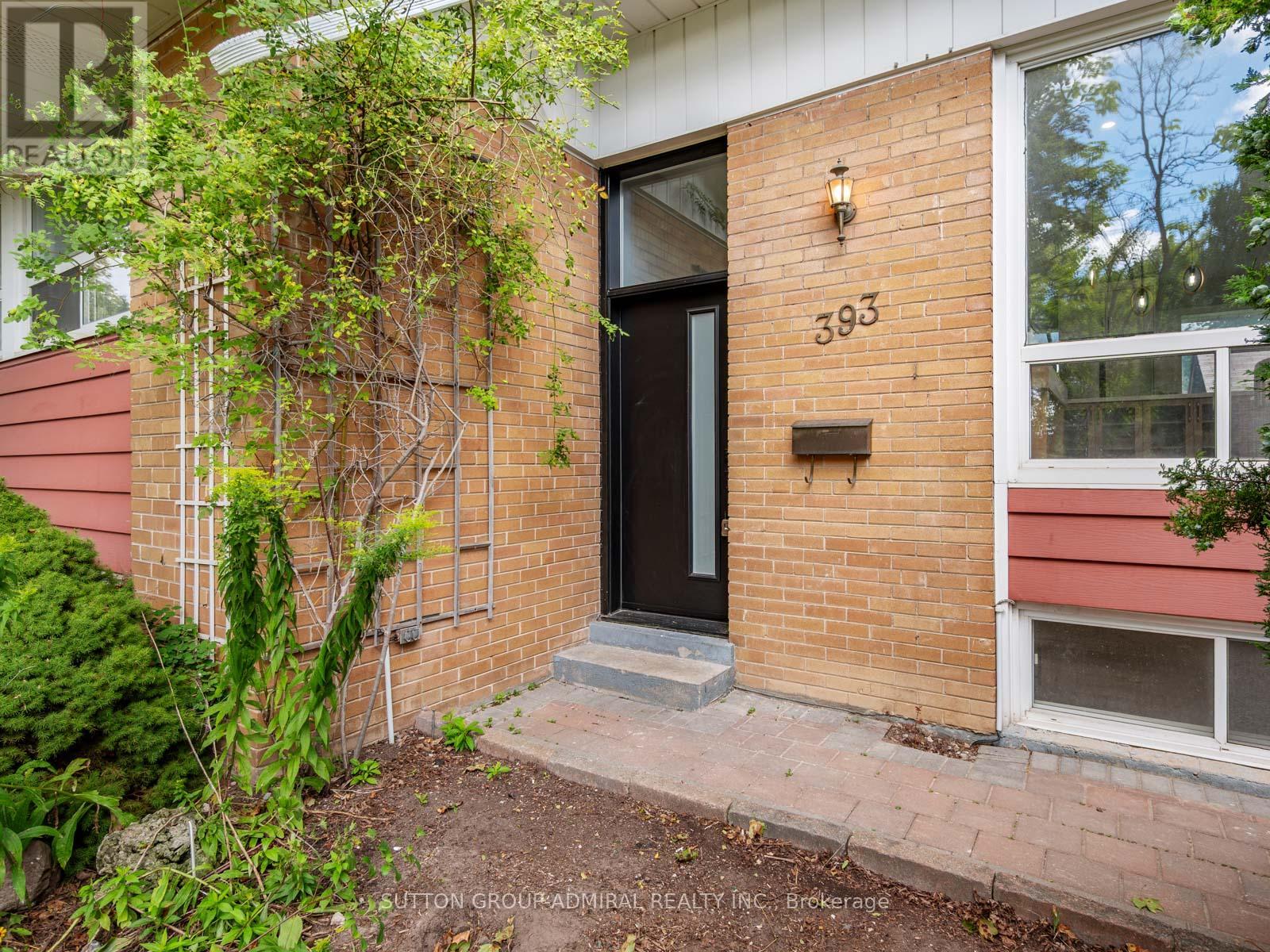 393 Paliser Crescent S, Richmond Hill, Ontario  L4C 1S2 - Photo 38 - N12716608