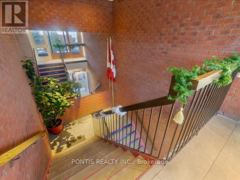 7 Bradwick Drive, Vaughan, Ontario  L4K 2T4 - Photo 10 - N12716618