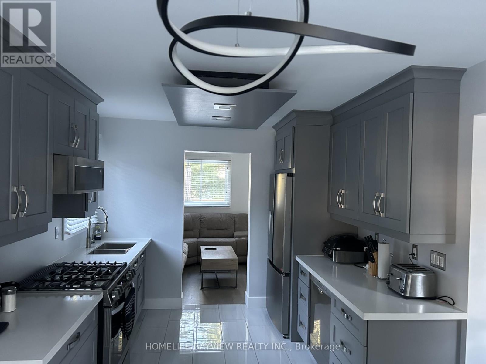 999 Anna Maria Avenue, Innisfil, Ontario  L9S 1V5 - Photo 14 - N12716662