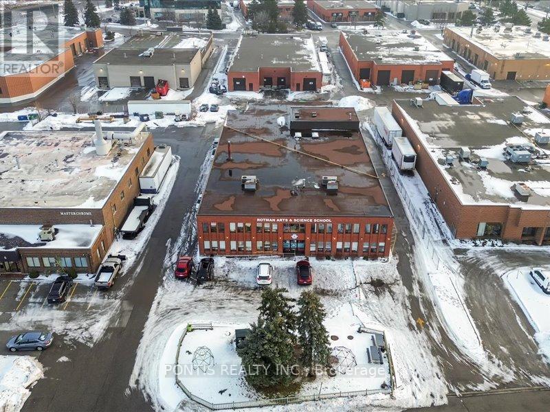 7 Bradwick Drive, Vaughan, Ontario  L4K 2T4 - Photo 5 - N12716668