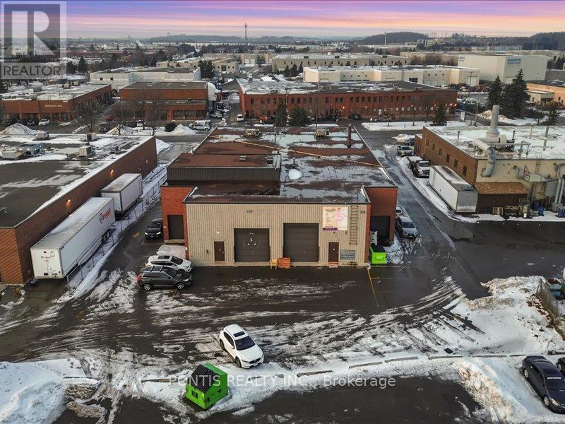 7 Bradwick Drive, Vaughan, Ontario  L4K 2T4 - Photo 8 - N12716668