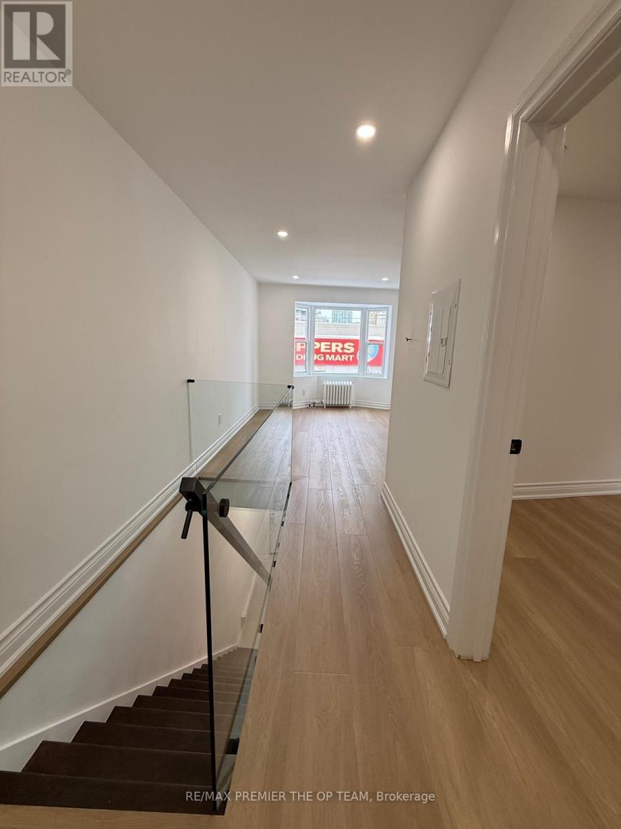 Upper Level - 54 Vaughan Road, Toronto, Ontario  M6G 2N4 - Photo 7 - C12710176