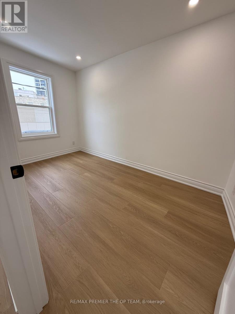 Upper Level - 54 Vaughan Road, Toronto, Ontario  M6G 2N4 - Photo 10 - C12710176