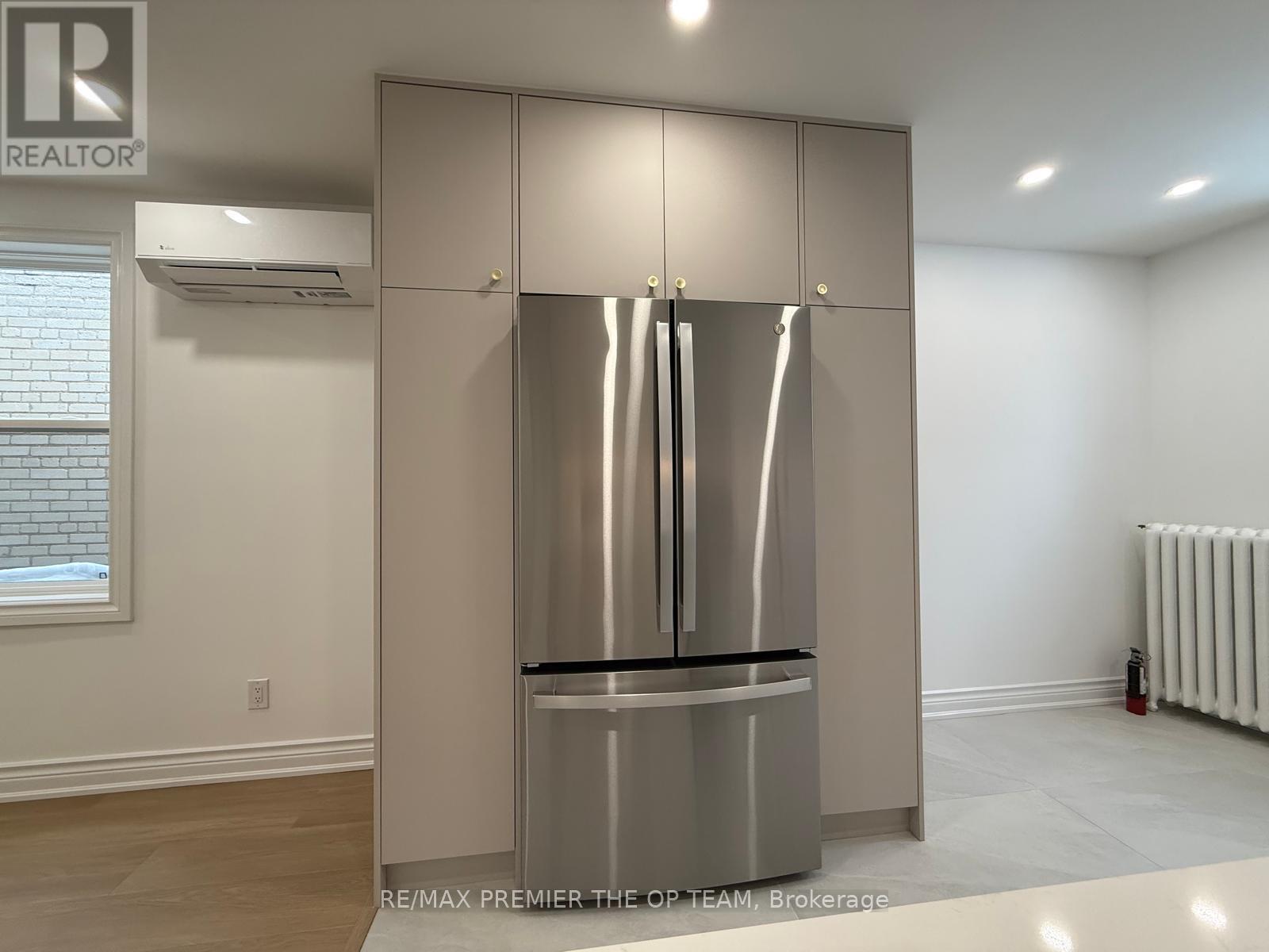 Upper Level - 54 Vaughan Road, Toronto, Ontario  M6G 2N4 - Photo 2 - C12710176