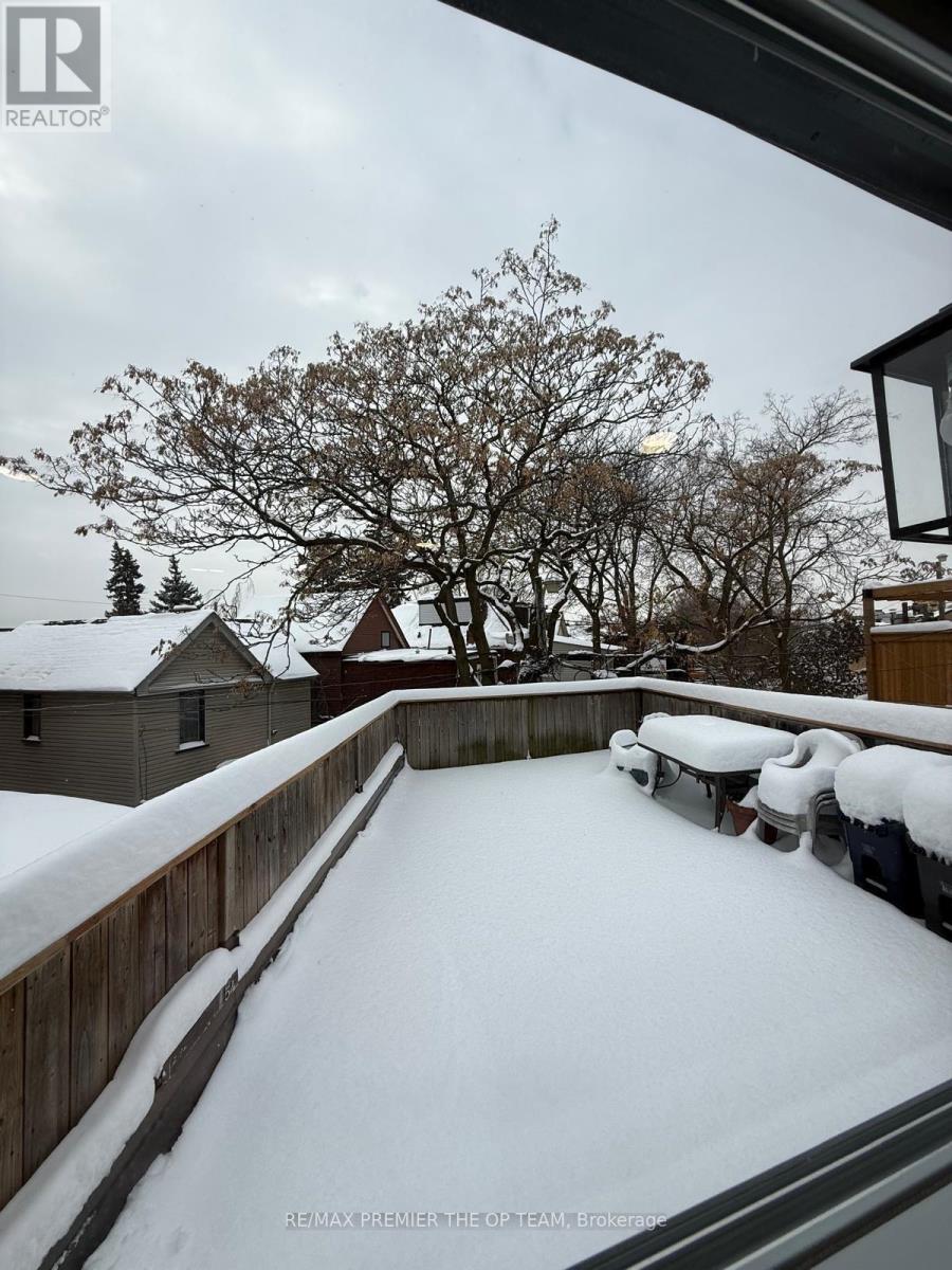 Upper Level - 54 Vaughan Road, Toronto, Ontario  M6G 2N4 - Photo 13 - C12710176