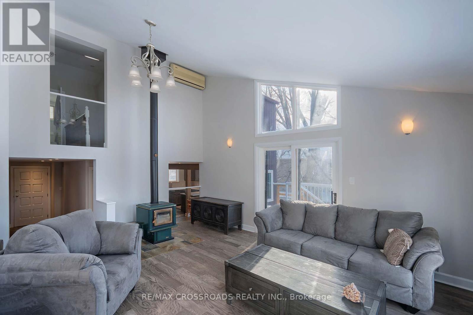 2 Sandlewood Trail, Ramara, Ontario  L0K 1B0 - Photo 10 - S12716708