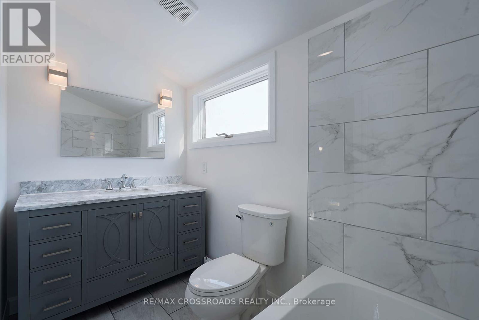 2 Sandlewood Trail, Ramara, Ontario  L0K 1B0 - Photo 24 - S12716708