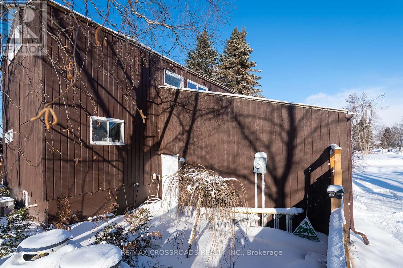 2 Sandlewood Trail, Ramara, Ontario  L0K 1B0 - Photo 46 - S12716708