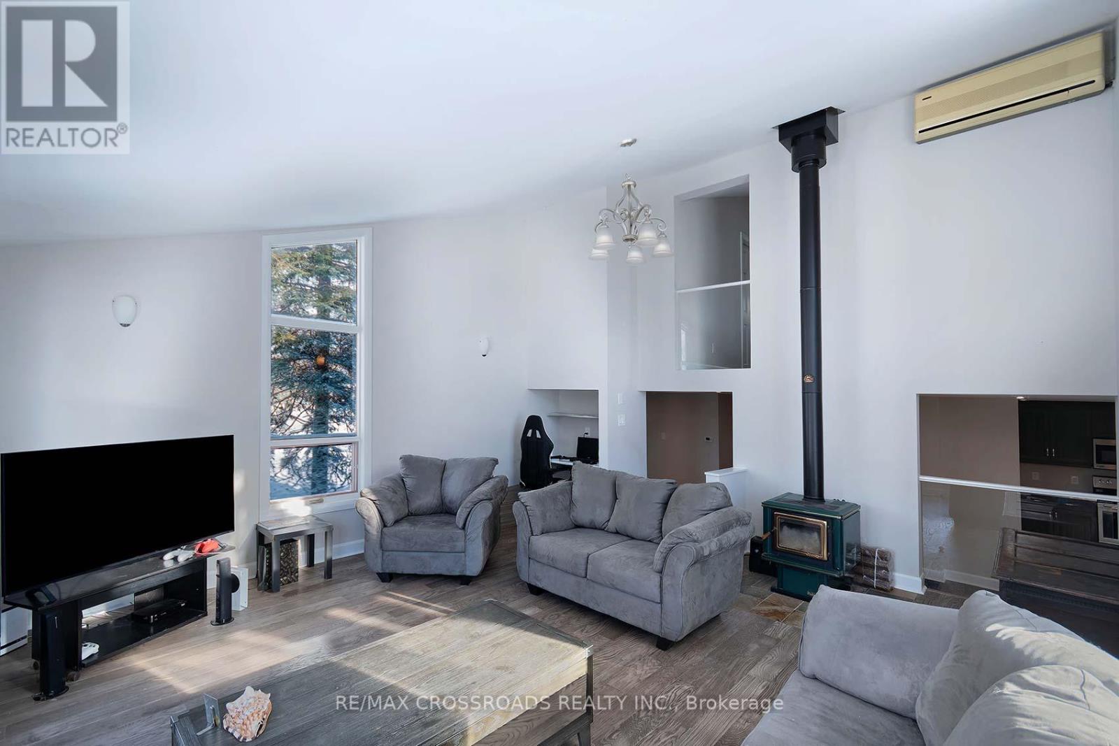 2 Sandlewood Trail, Ramara, Ontario  L0K 1B0 - Photo 8 - S12716708