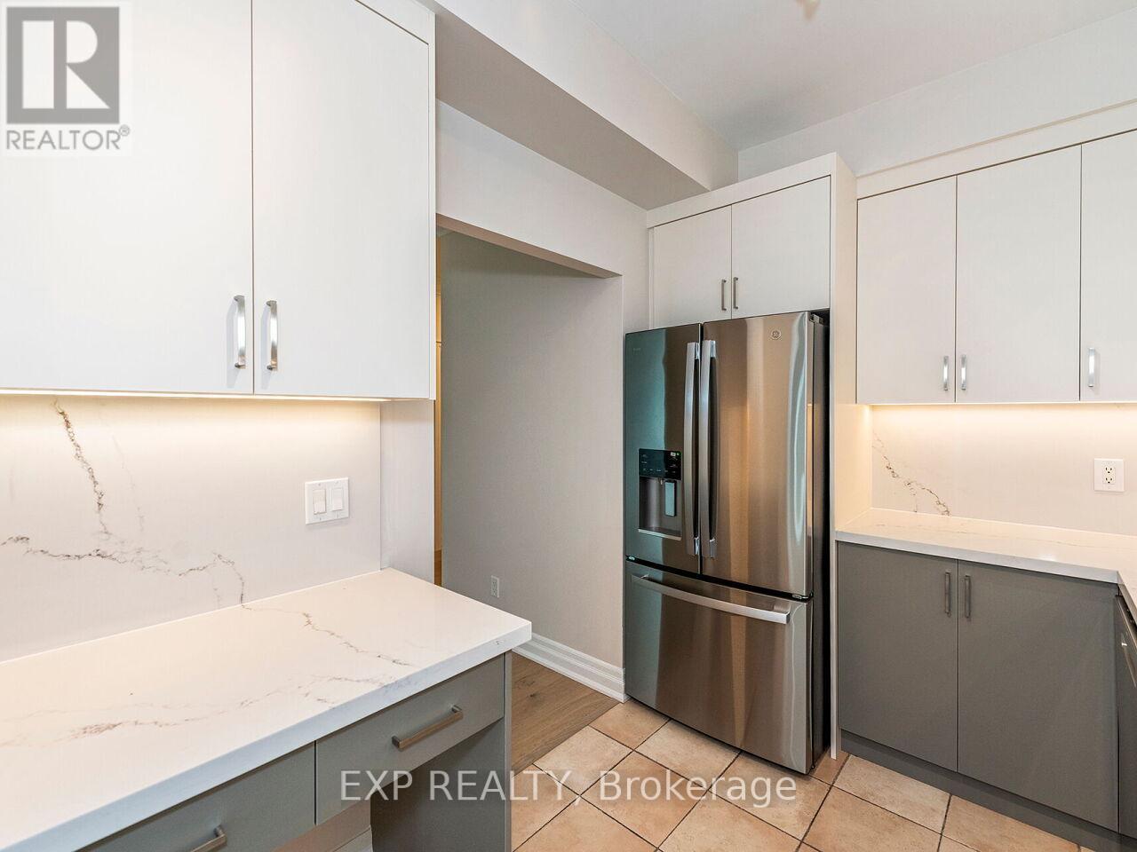 406 - 65 Port Street E, Mississauga, Ontario  L5G 4V3 - Photo 27 - W12716556