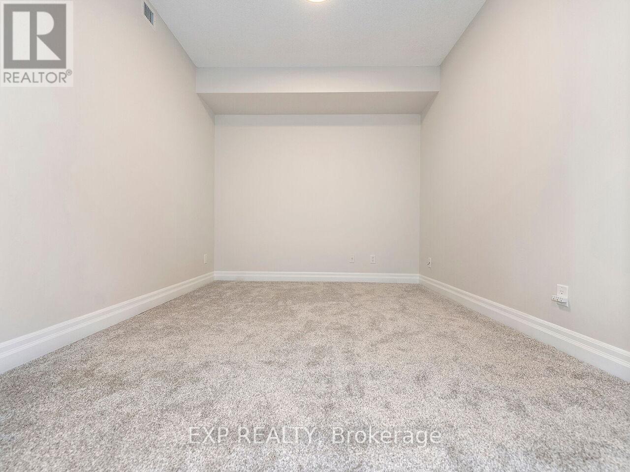 406 - 65 Port Street E, Mississauga, Ontario  L5G 4V3 - Photo 5 - W12716556