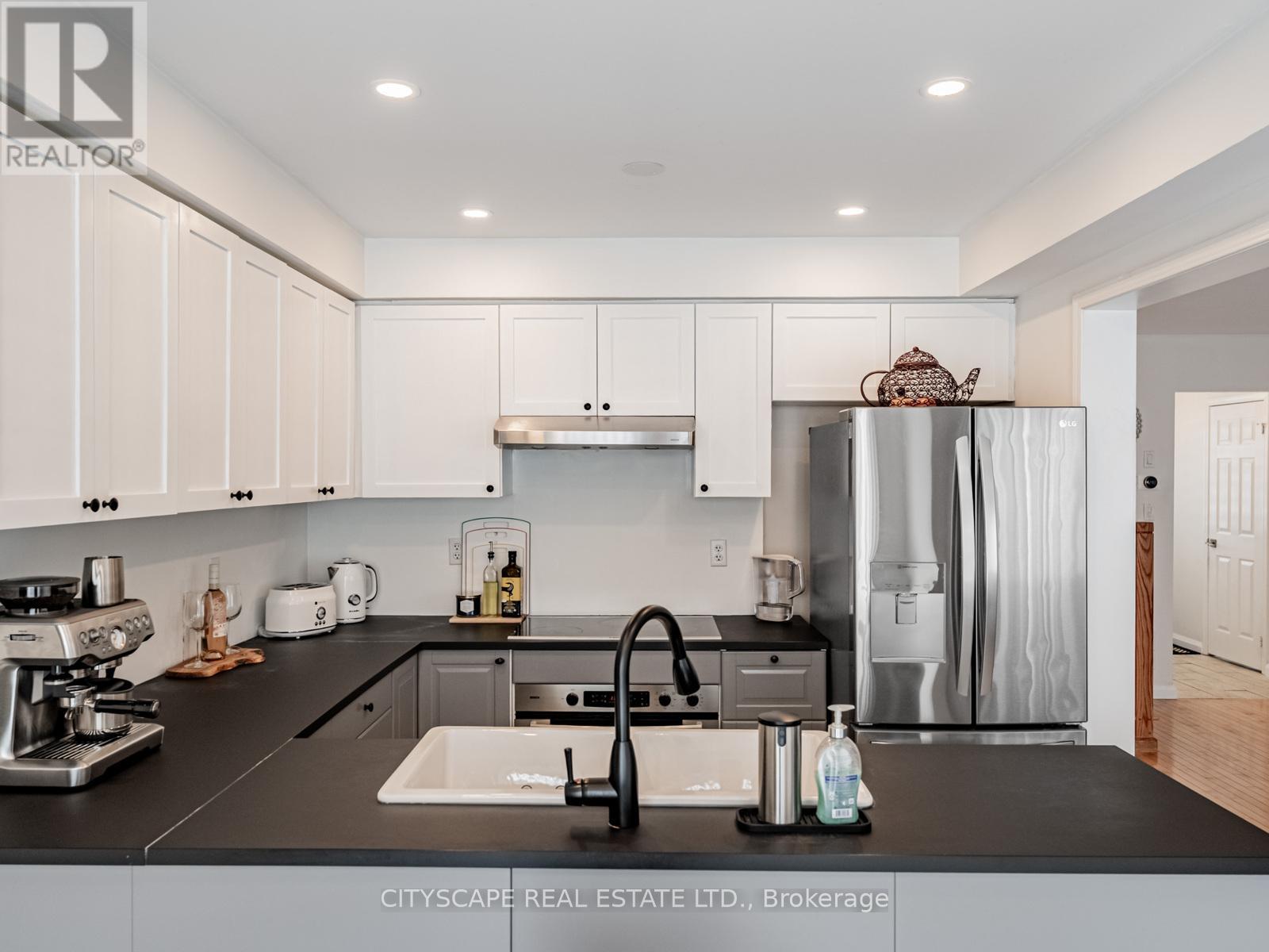 46 Jessop Drive, Brampton, Ontario  L7A 3M8 - Photo 11 - W12716564