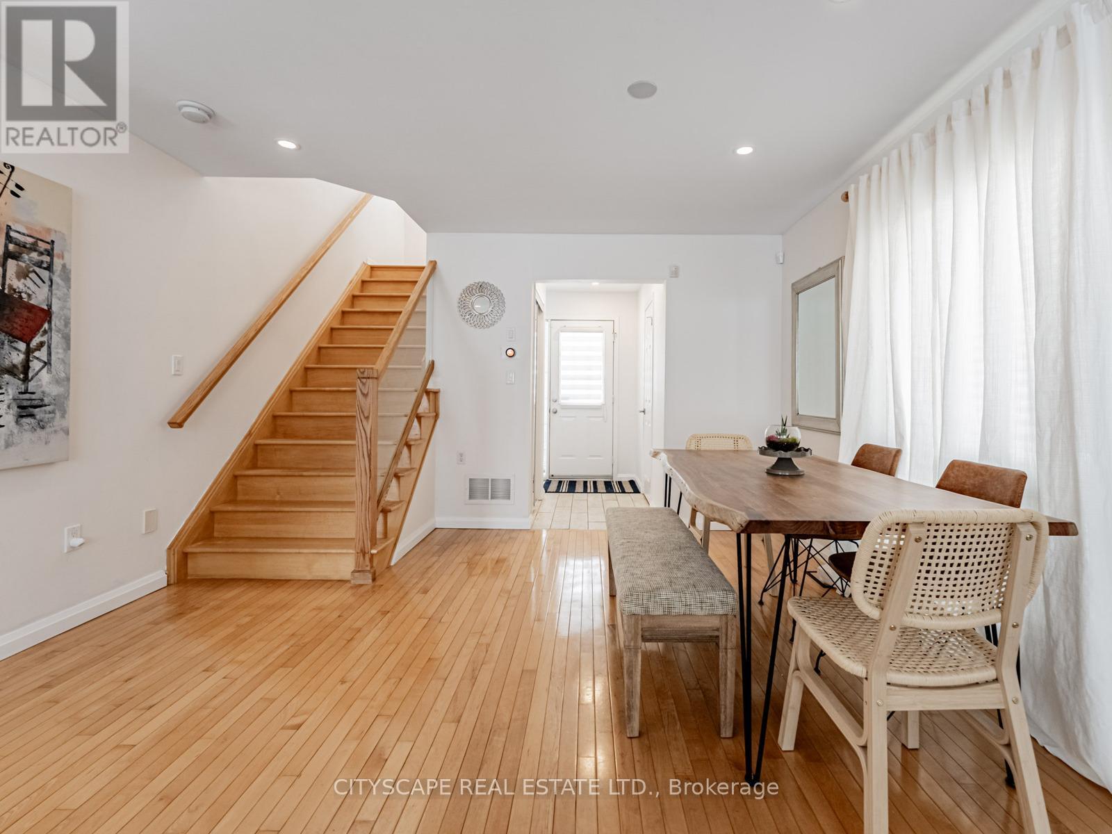 46 Jessop Drive, Brampton, Ontario  L7A 3M8 - Photo 4 - W12716564