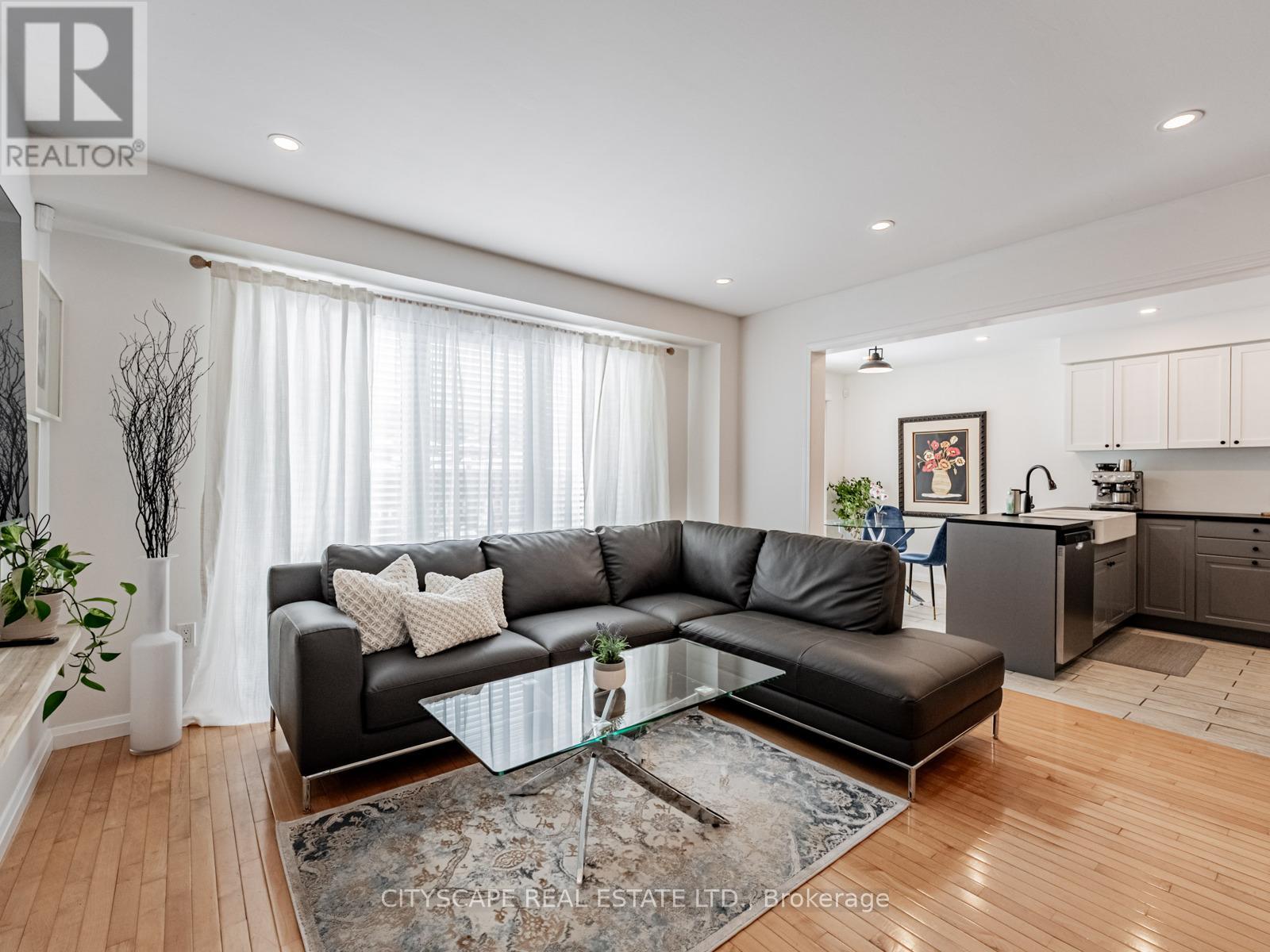 46 Jessop Drive, Brampton, Ontario  L7A 3M8 - Photo 6 - W12716564