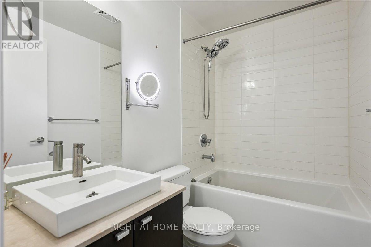 1607 - 105 The Queens Way, Toronto, Ontario  M6S 5B5 - Photo 10 - W12716680