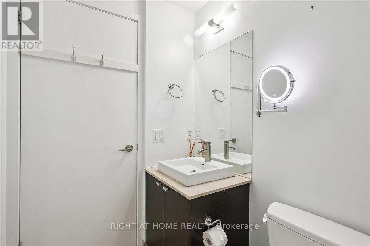 1607 - 105 The Queens Way, Toronto, Ontario  M6S 5B5 - Photo 11 - W12716680