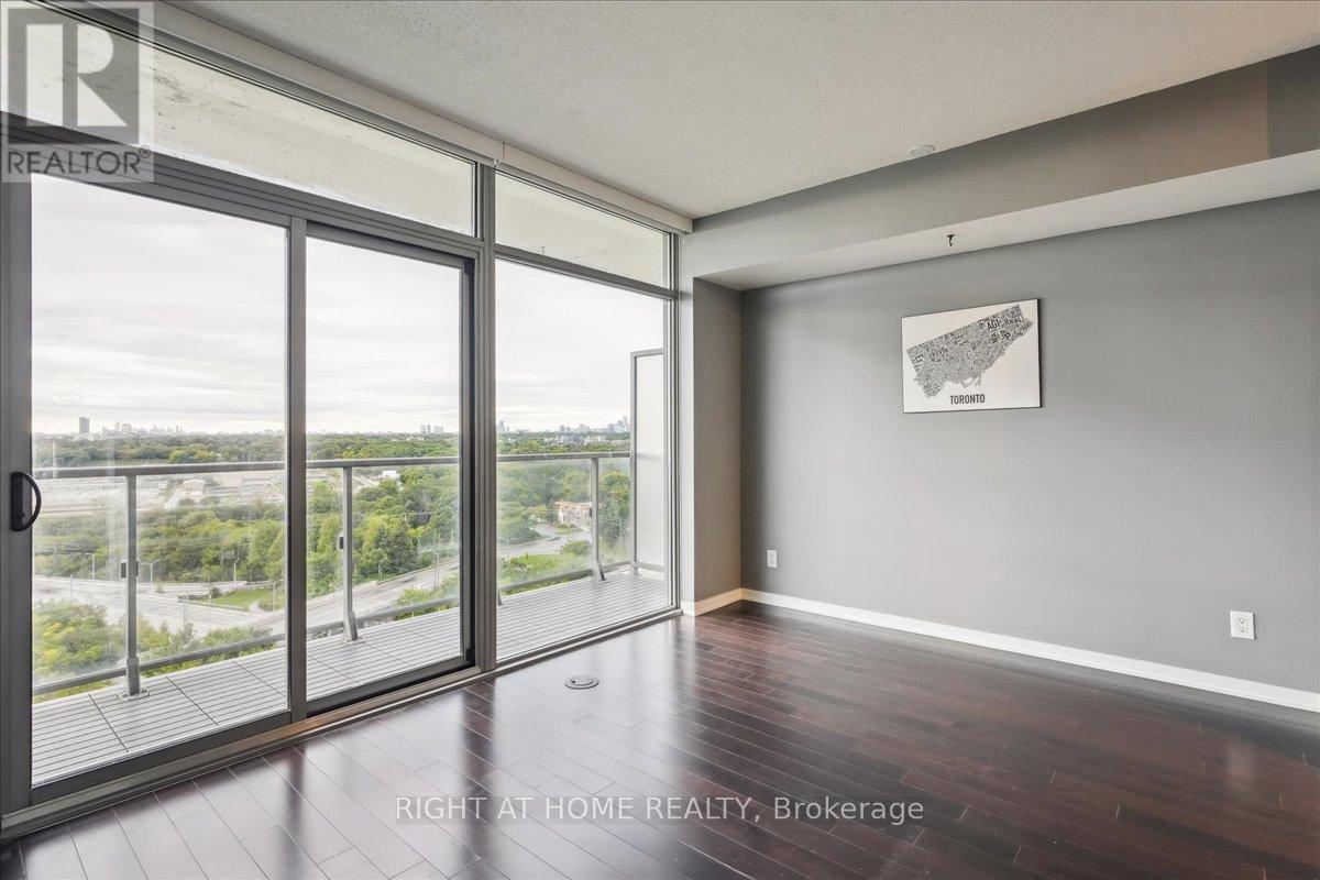 1607 - 105 The Queens Way, Toronto, Ontario  M6S 5B5 - Photo 17 - W12716680