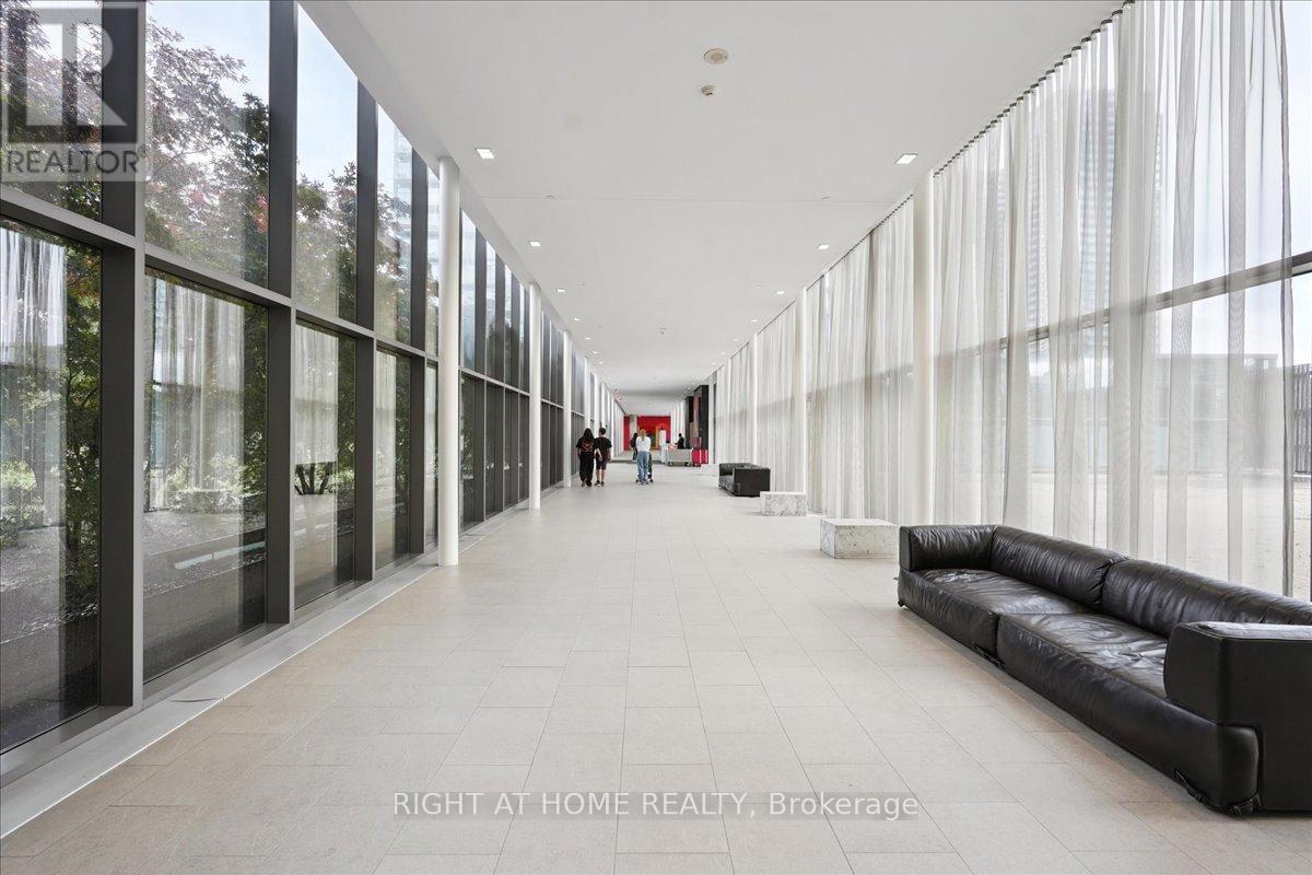 1607 - 105 The Queens Way, Toronto, Ontario  M6S 5B5 - Photo 5 - W12716680