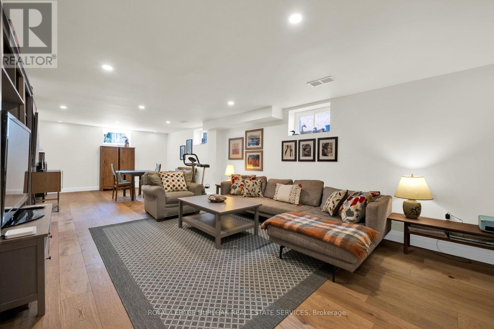 912 Boothman Avenue, Burlington, Ontario  L7T 1P4 - Photo 41 - W12716690