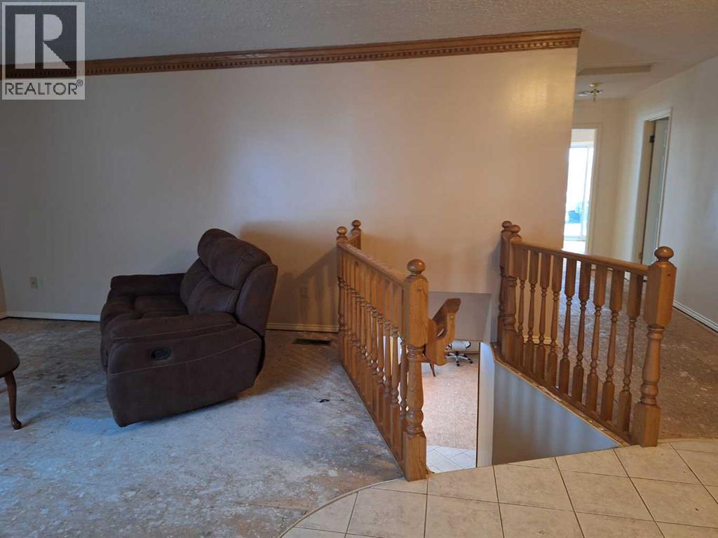 79 Lakeview Crescent, Lac La Biche, Alberta  T0A 2C0 - Photo 4 - A2273921