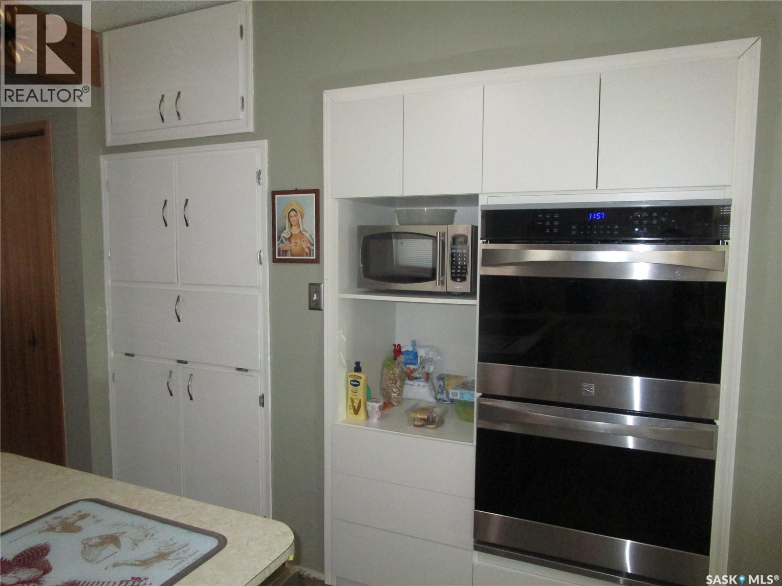 250 1st Avenue W, Bengough, Saskatchewan  S0C 0K0 - Photo 8 - SK027104