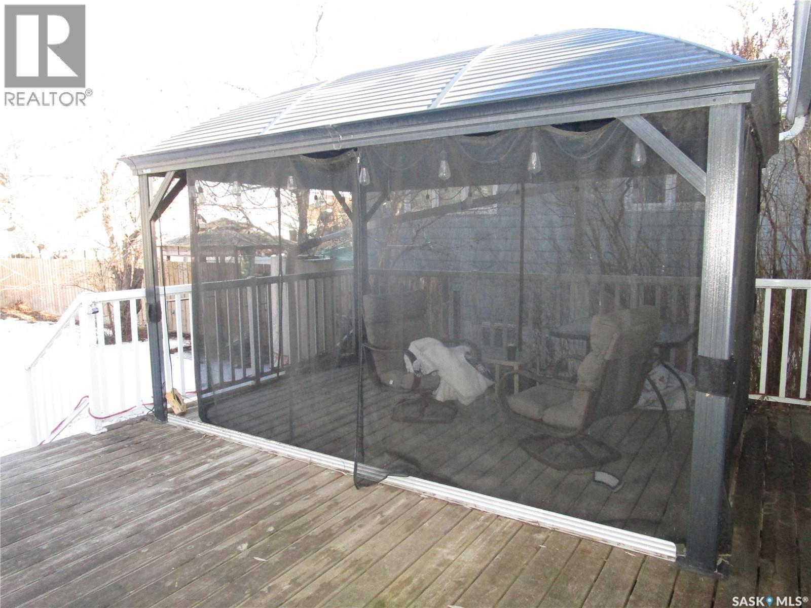 250 1st Avenue W, Bengough, Saskatchewan  S0C 0K0 - Photo 23 - SK027104