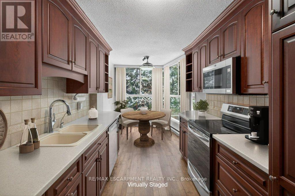 204 - 20 Berkley Road N, Cambridge, Ontario  N1S 4S8 - Photo 12 - X12716612