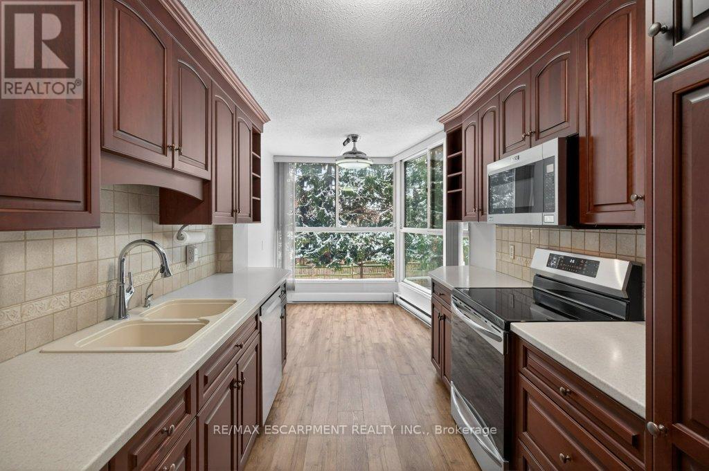 204 - 20 Berkley Road N, Cambridge, Ontario  N1S 4S8 - Photo 13 - X12716612