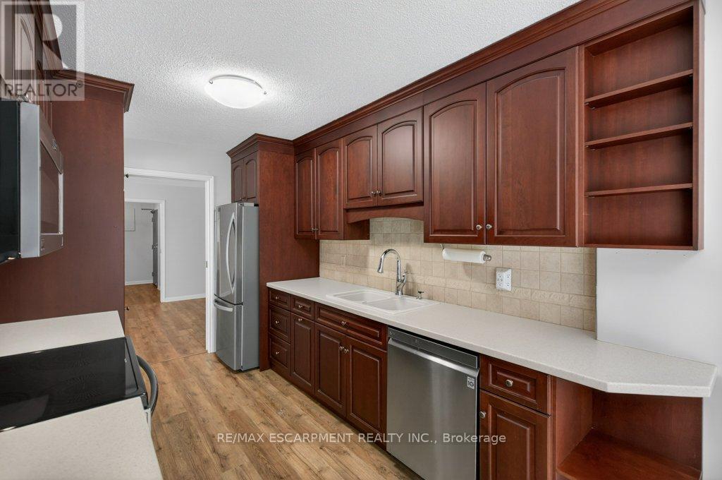 204 - 20 Berkley Road N, Cambridge, Ontario  N1S 4S8 - Photo 18 - X12716612