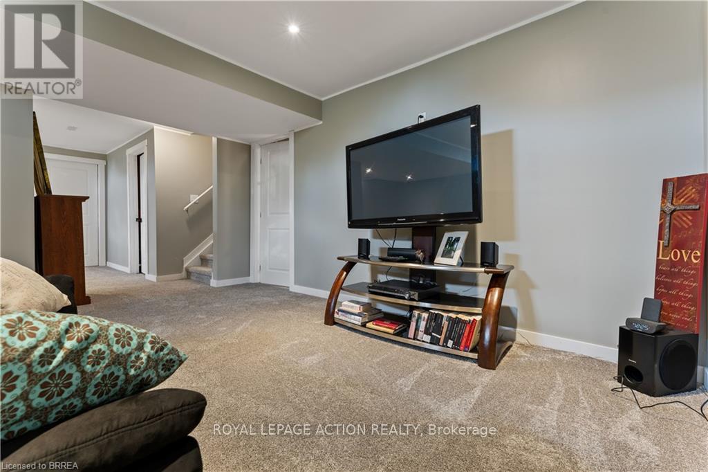 8 Lorne Card Drive, Brant, Ontario  N3L 0H8 - Photo 32 - X12716616