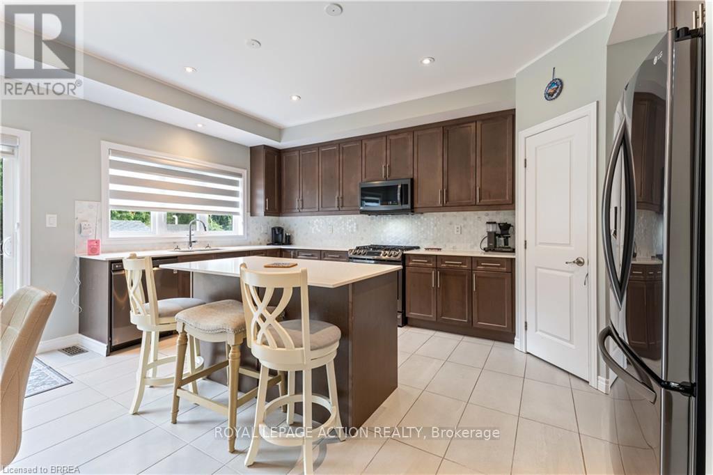 8 Lorne Card Drive, Brant, Ontario  N3L 0H8 - Photo 8 - X12716616