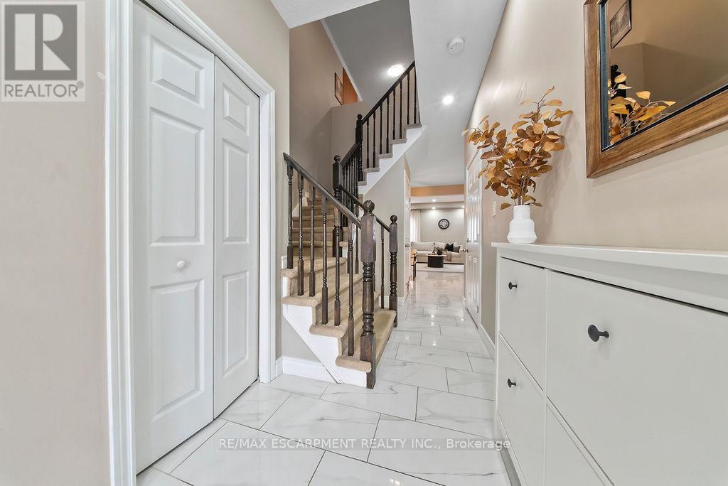 19 - 345 Glancaster Road, Hamilton, Ontario  L9G 3K9 - Photo 13 - X12716634