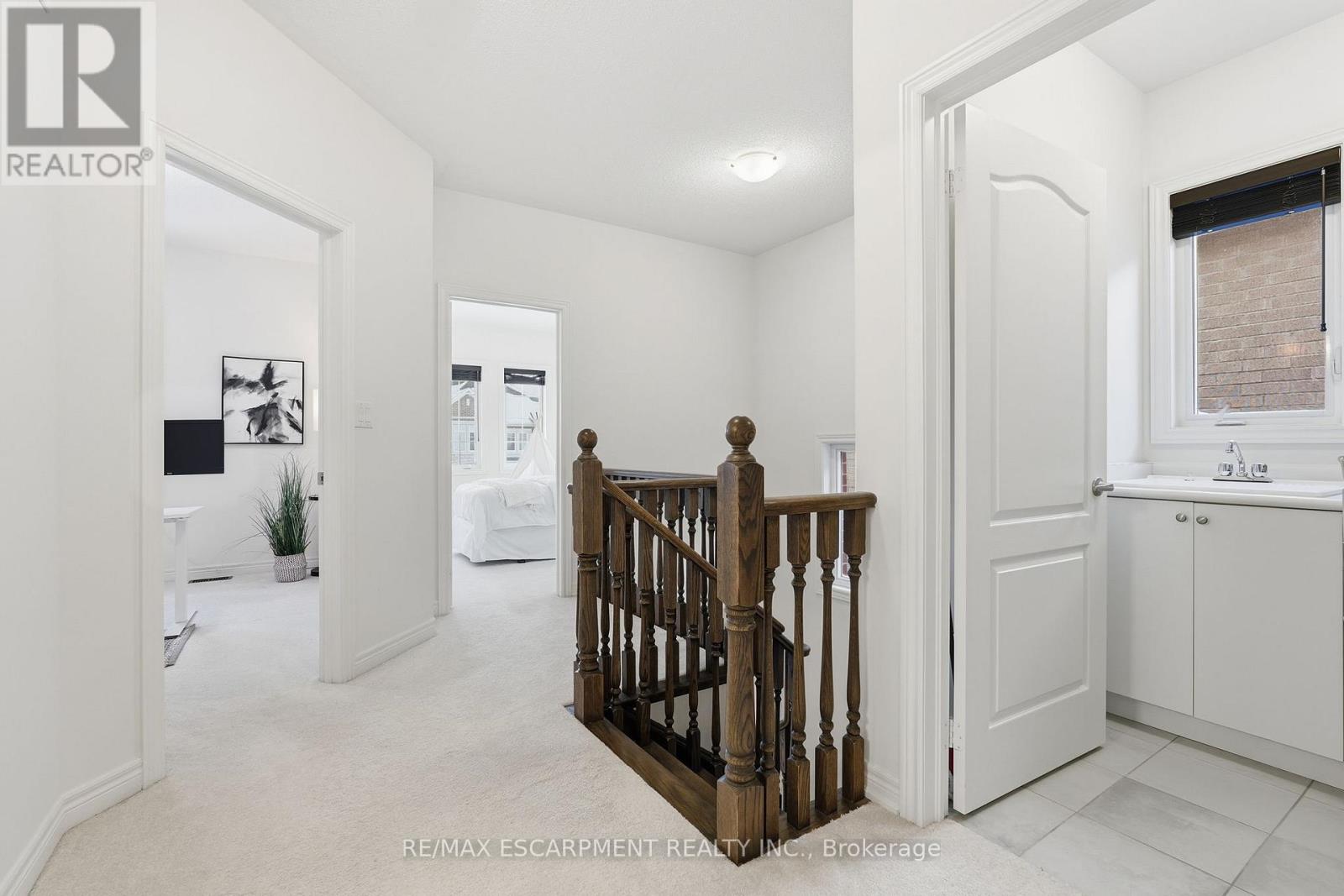 33 Mountain Heights Place, Hamilton, Ontario  L8B 1X7 - Photo 18 - X12716666