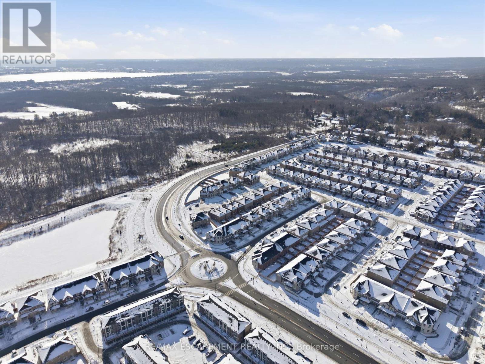 33 Mountain Heights Place, Hamilton, Ontario  L8B 1X7 - Photo 34 - X12716666