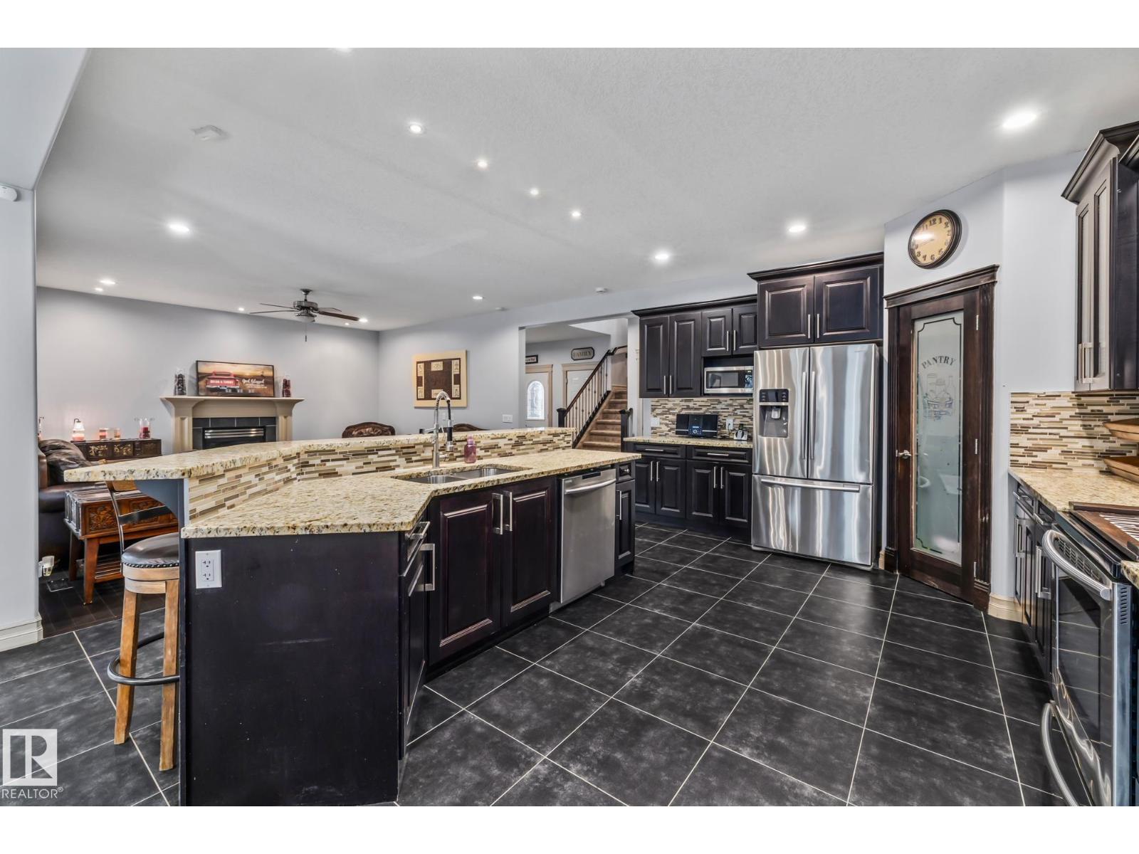 6005 56 Av Nw, Beaumont, Alberta  T4X 0G8 - Photo 14 - E4470625