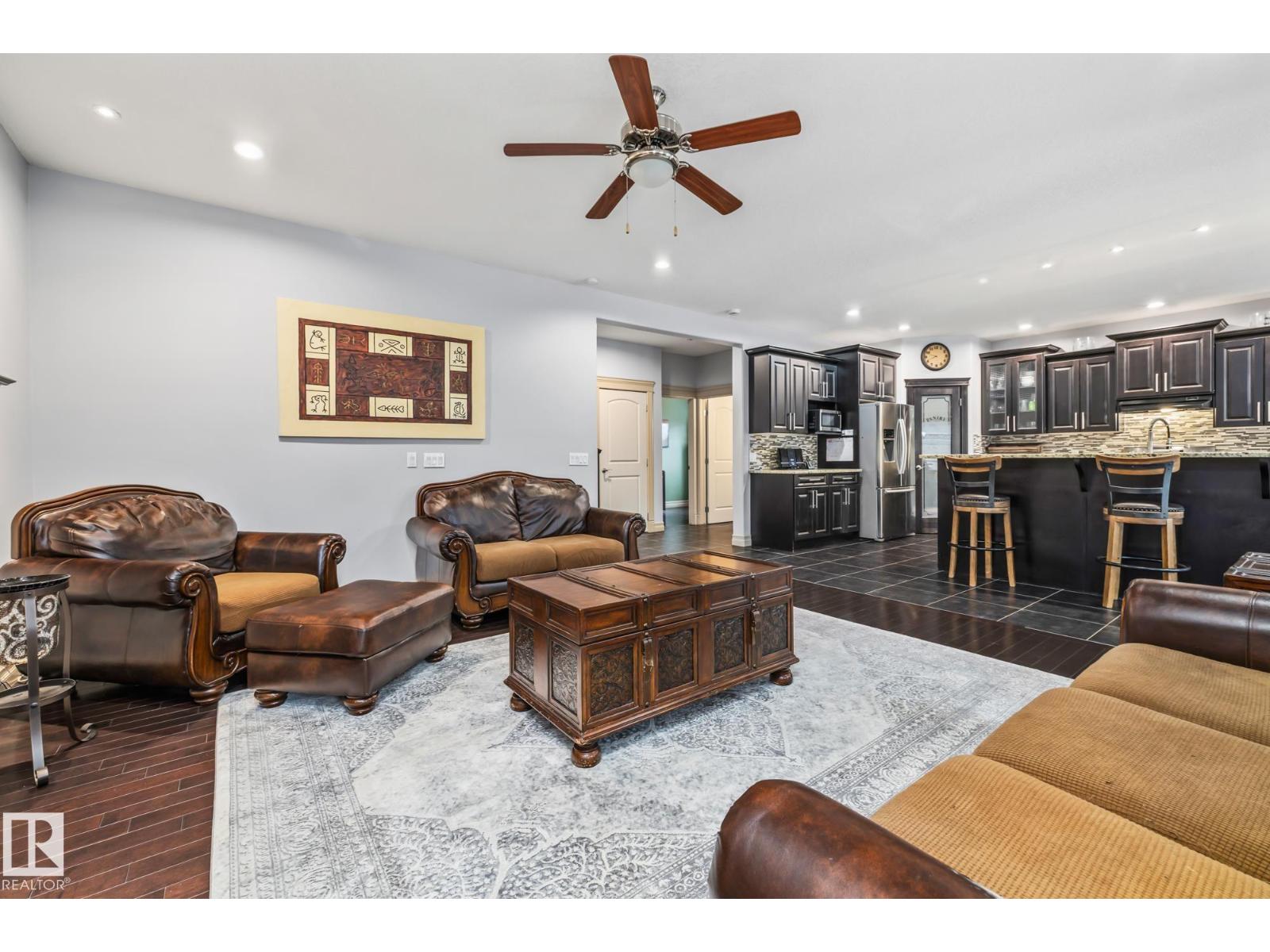 6005 56 Av Nw, Beaumont, Alberta  T4X 0G8 - Photo 8 - E4470625