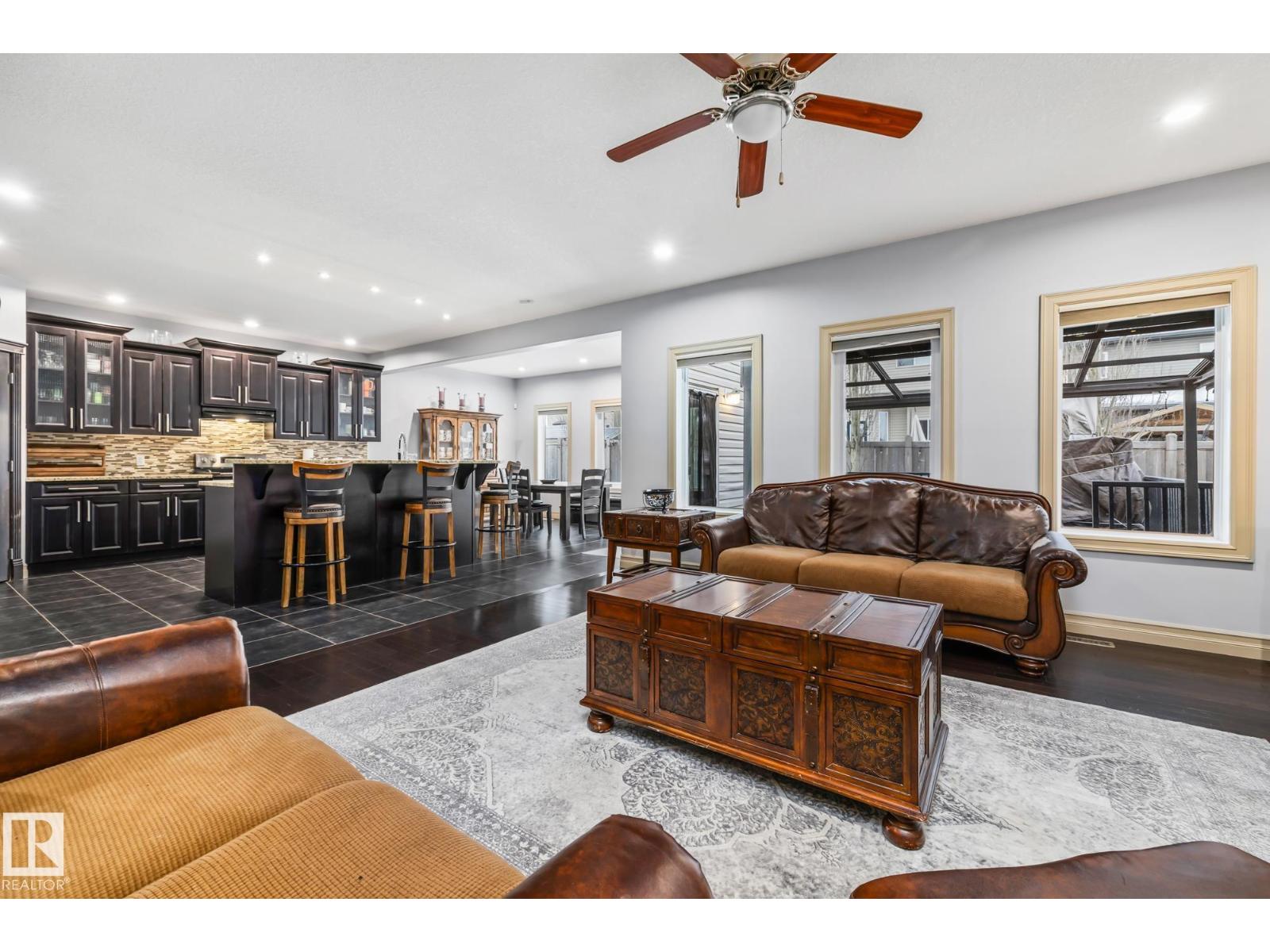 6005 56 Av Nw, Beaumont, Alberta  T4X 0G8 - Photo 9 - E4470625