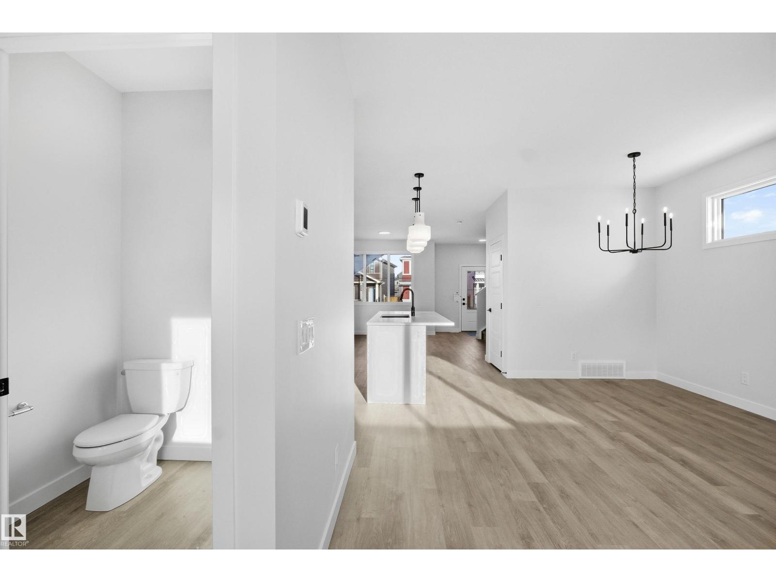 679 Orchards Bv Sw, Edmonton, Alberta  T6X 3C1 - Photo 3 - E4470627