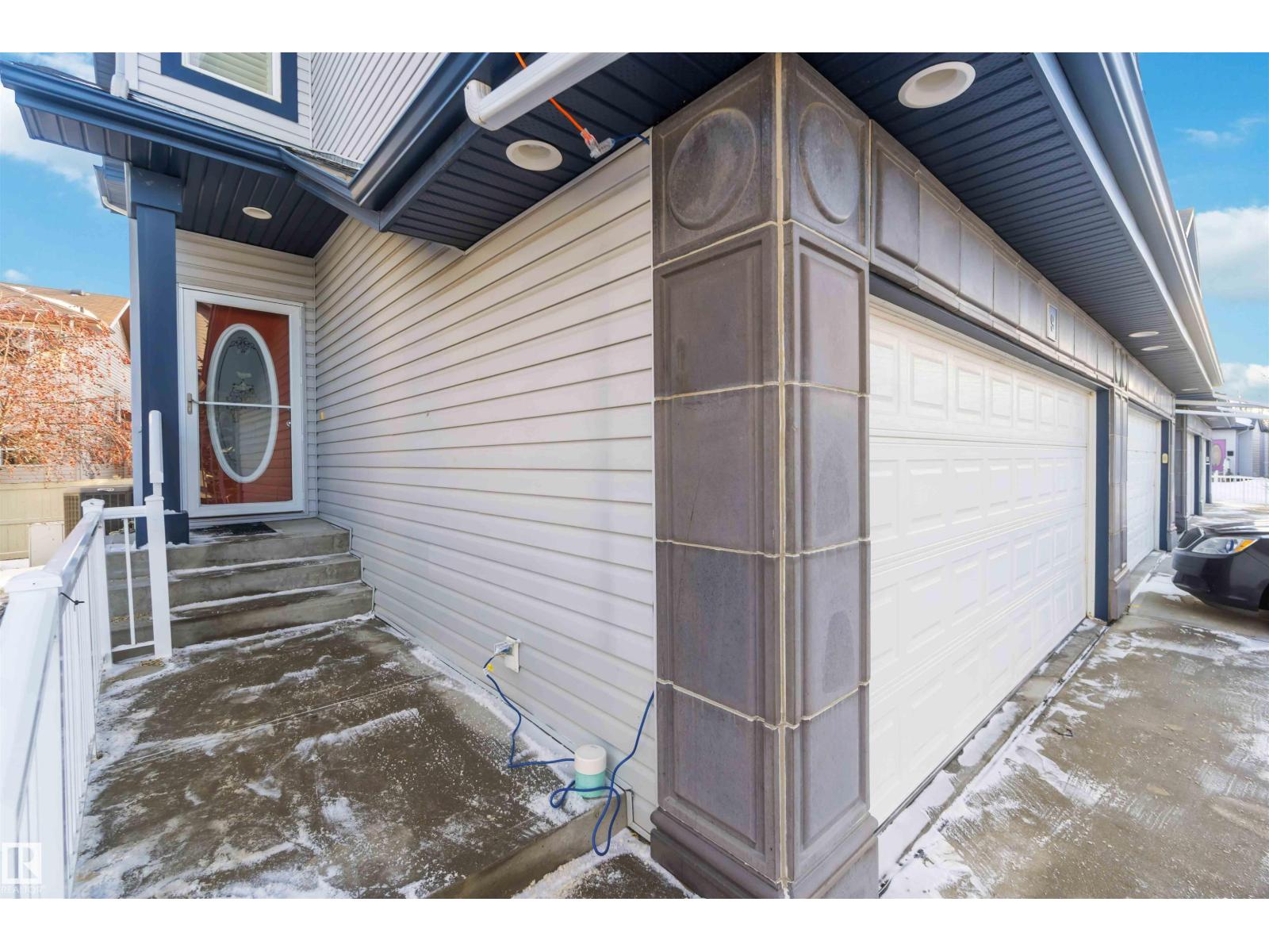 #9 3003 34 Av Nw, Edmonton, Alberta  T6T 0A1 - Photo 2 - E4470629