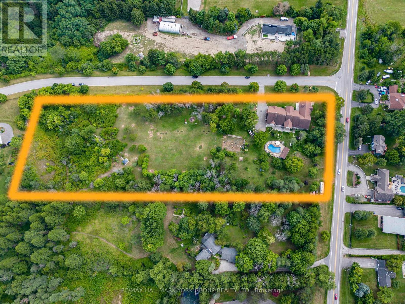 2 Kingswood Drive, King, Ontario  L7B 1K8 - Photo 4 - N12585930