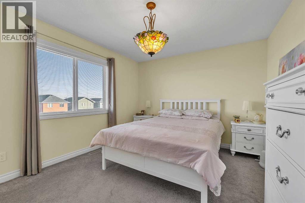 1100 Bayview Gardens Sw, Airdrie, Alberta  T4B 5K4 - Photo 12 - A2279185